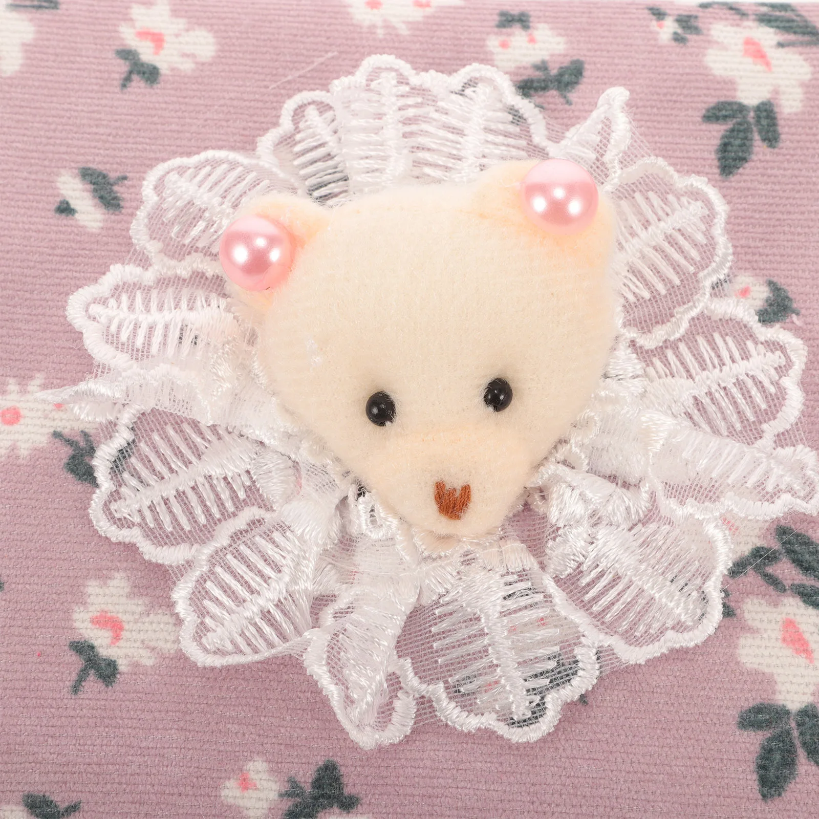 

Delicate Fabric Sewing Pin Storage Lidded Needle Case For Embroidery Portable Cloth Box For Needles Buttons Medications Storage