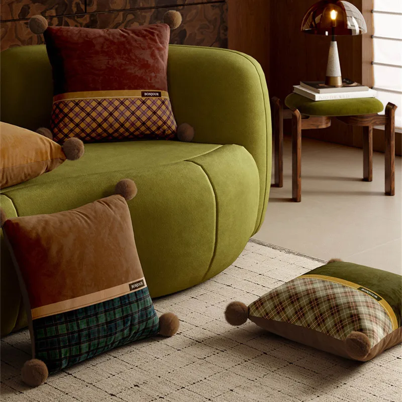 Vintage Plaid Splicing Velvet Throw Pillow Cover Fluffy Pom Pom Edge Decorative Cushion Case BONJOUR Label Luxury Sofa Bed Couch