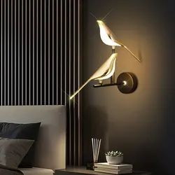 Nordic LED Golden Bird Wall Lamp Parlor Bar Bedside Hanging Light Novelty Rotatable Wall Lamp Bedroom Bedside Indoor Sconce