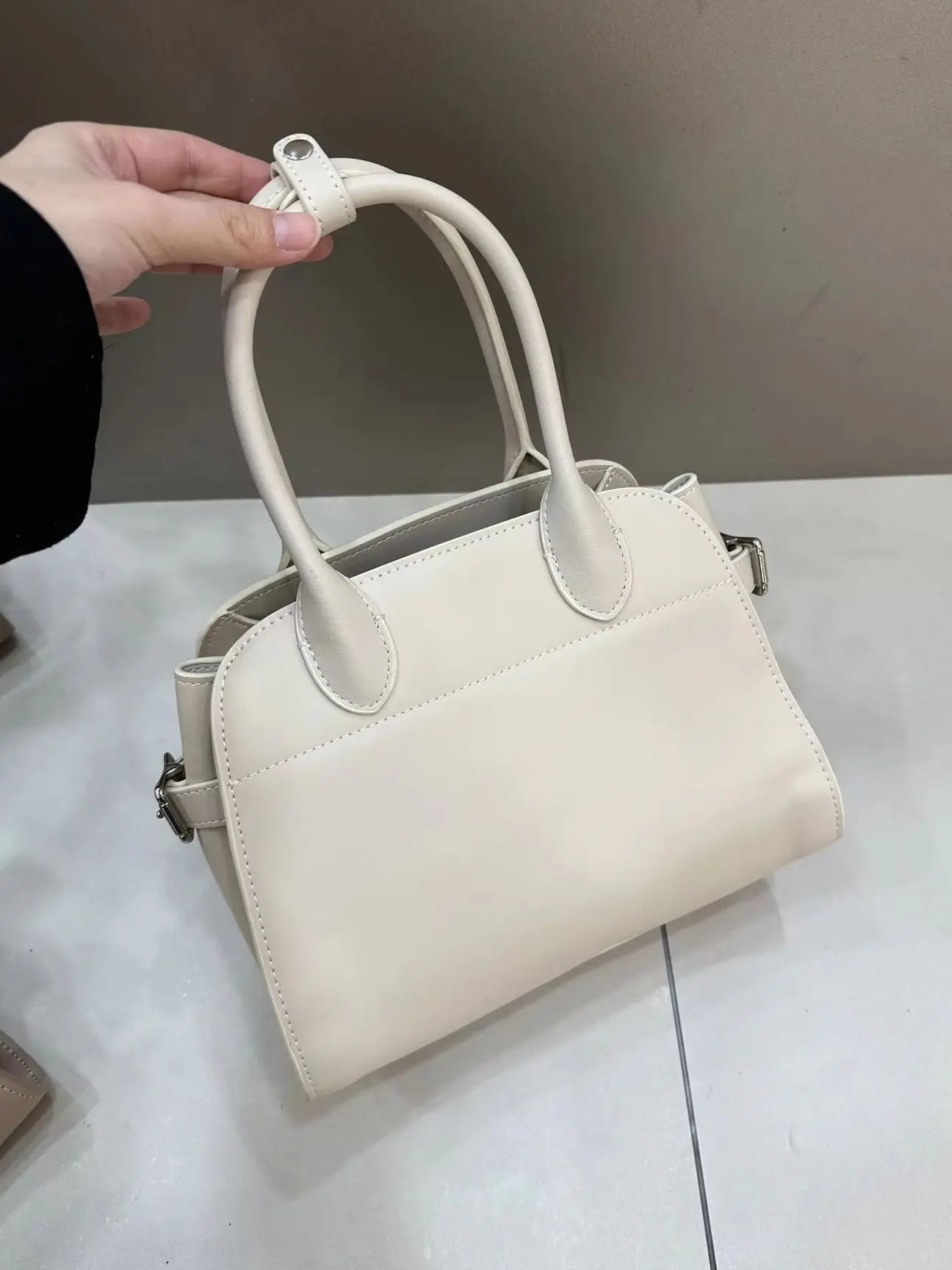 

Genuine Grade Cow Leather Women's Shoulder Crossbody Bags Luxury Designer Brand Ladeis Tote Fashion Cowhide Female Handbag New