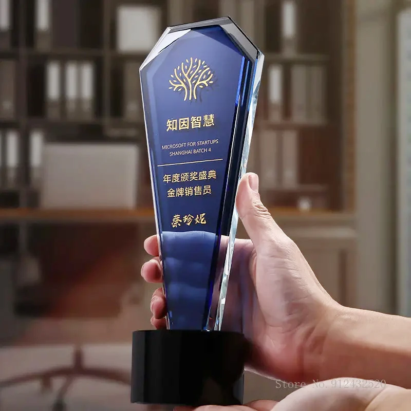 

Customized Engraved Engraved Crystal Trophy Creative Customization Blue Transparent Outstanding Annual Meeting Honor Award Decor