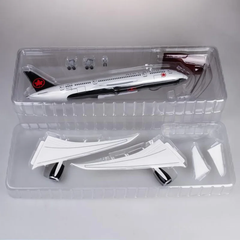 1:130 Scale 43cm Model Diecast Resin Canada Airlines Airplane B787 Dreamliner Aircraft With Light And Wheel Collection Display