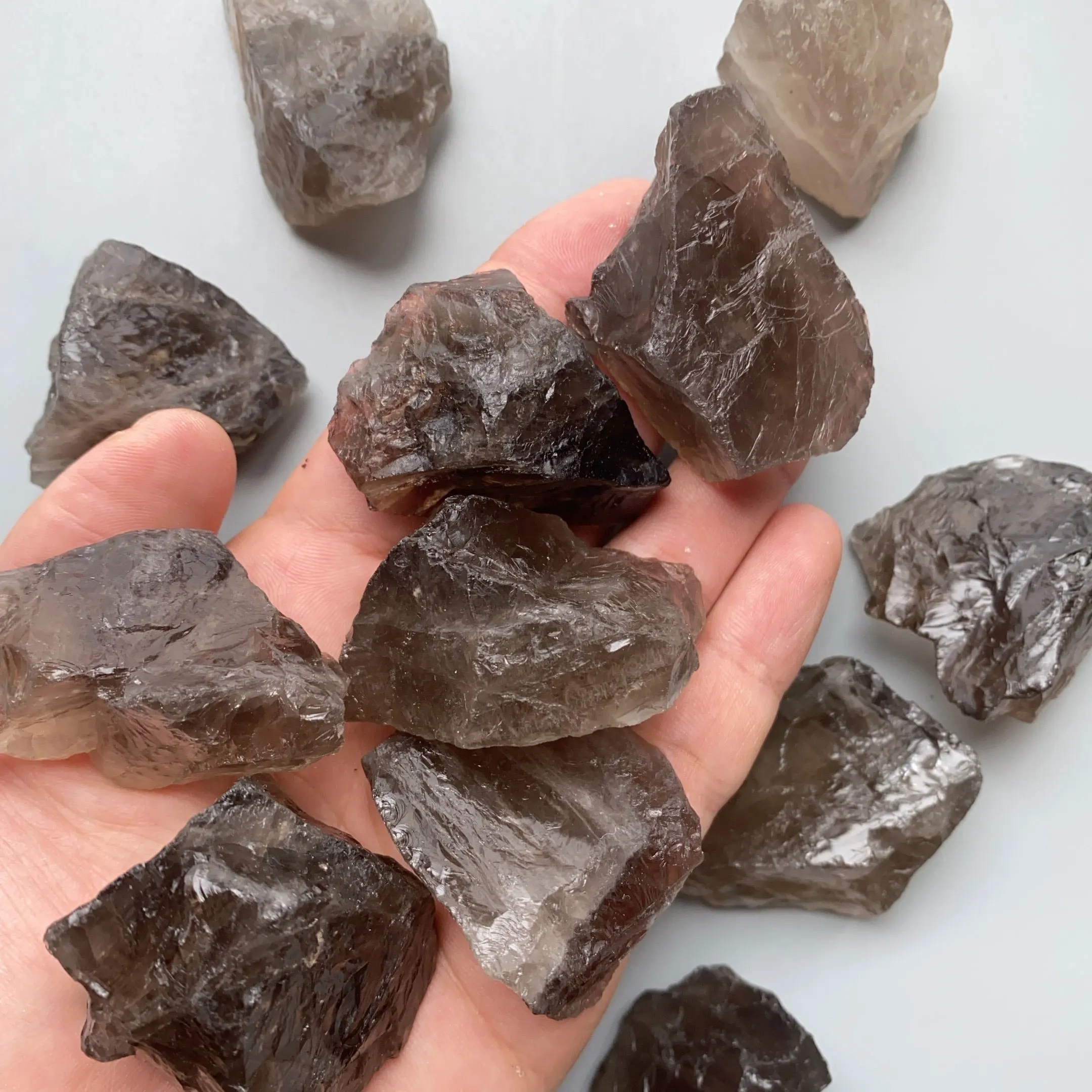 

Raw Smoky Crystal Quartz, Crystal Rough Stone, Raw Crystal, Tea Crystal, Wholesale Crystal,Home Decor and Aromatherapy