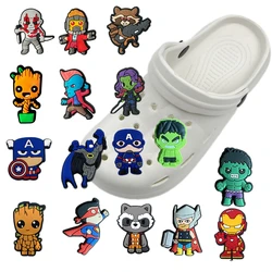 16pcs Marvel Os Vingadores Sapatos Acessórios Sandálias Fit Clip Backapck Pulseiras Sapatos decorar Natal Encantos Partes Presente