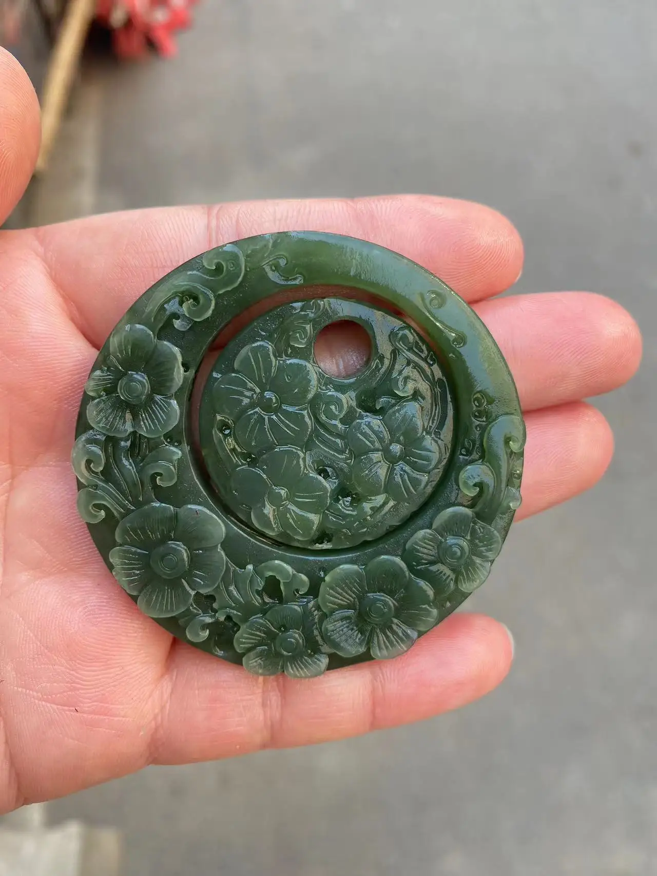 

Original pure Natural hetian jade HandCarved green jade jasper attestation Nephrite pendant jade necklaces jewelry Noble gifts