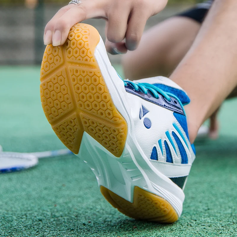 Men's Tennis Shoes Women's Breathable Badminton Volleyball Shoes Indoor Athletic Training Sneakers Tennis Couple