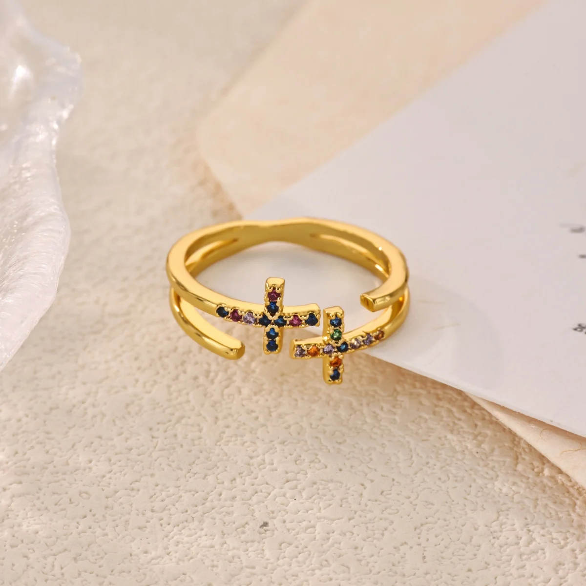 Bunte Zirkon-Doppelkreuzringe für Damen, Kupfer, Goldfarben, zierlicher, verstellbarer, offener Manschettenring, ästhetischer, trendiger, religiöser Schmuck – Detail 5