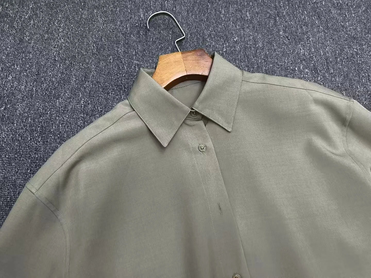 Loose-Fitting Women'S Long-Sleeved Shirt, 2026 Early Spring New Style, Simple Commuter Collar Top