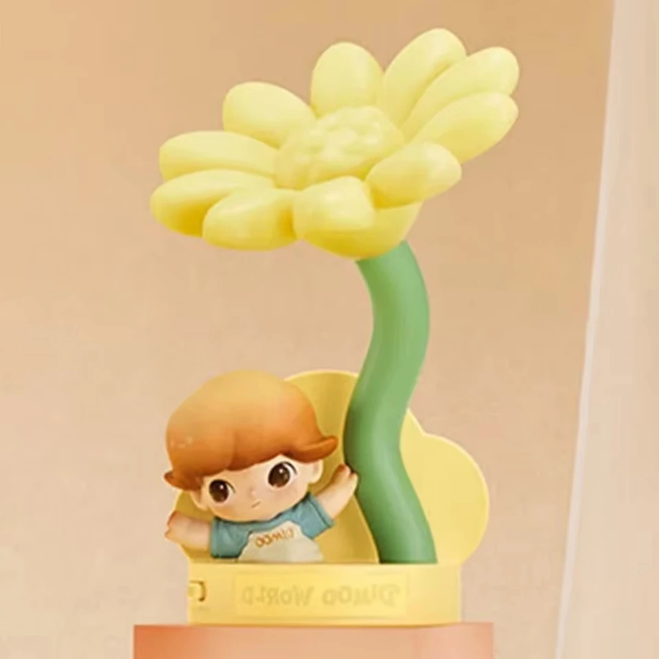 

POP MART DIMOO Серия Moments in Bloom: Ночник с датчиком движения, коллекционная фигурка (слепая коробка) для декора спальни и подарков