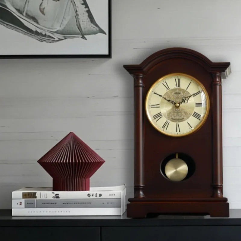 Solid Wood Desk Clock Silent Swing Table Clock Retro Creative Household Desktop Clocks Living Rooms Decoration Accessories