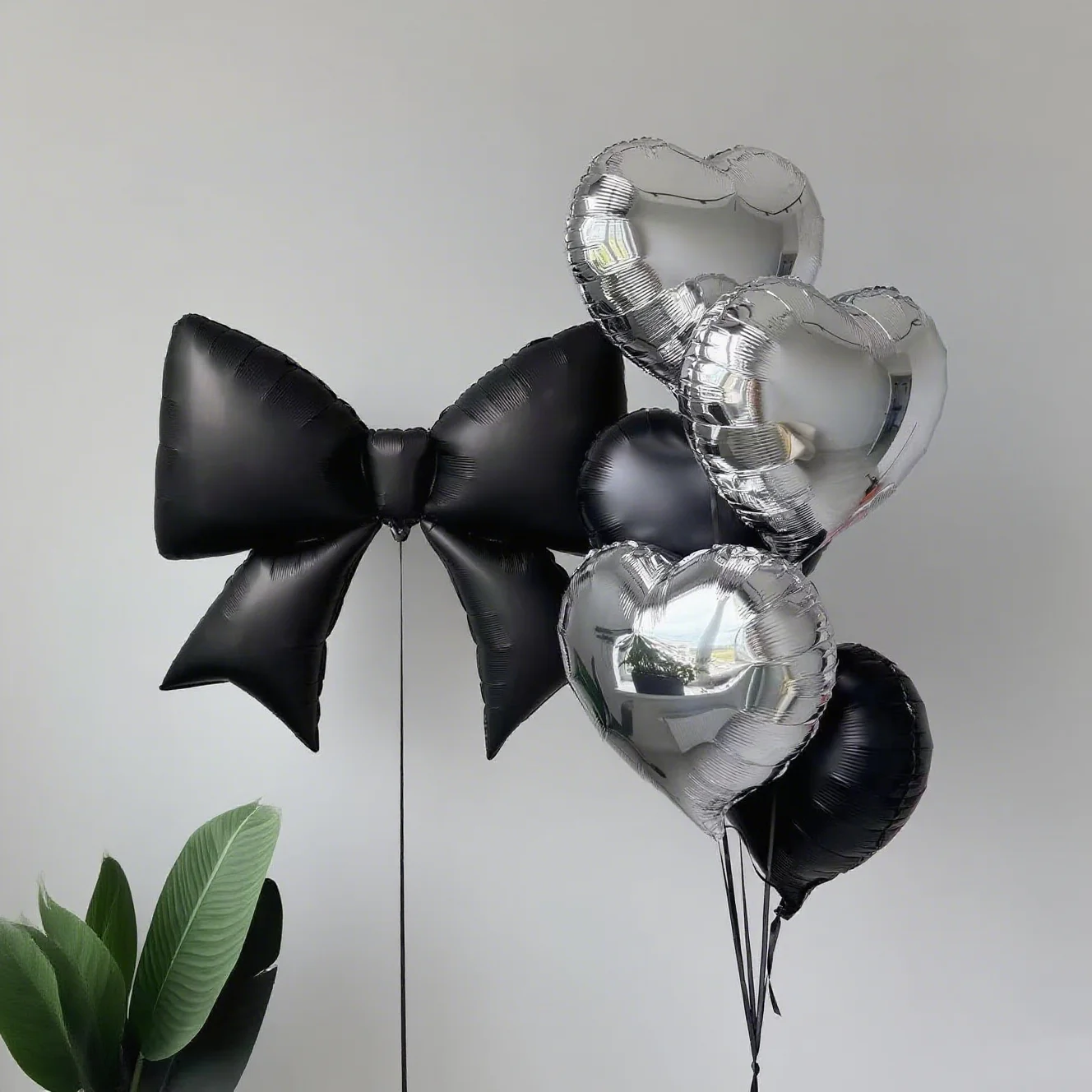 Bow Love Set: A set of black bows and silver hearts, suitable for decorating Valentine's Day and anniversaries