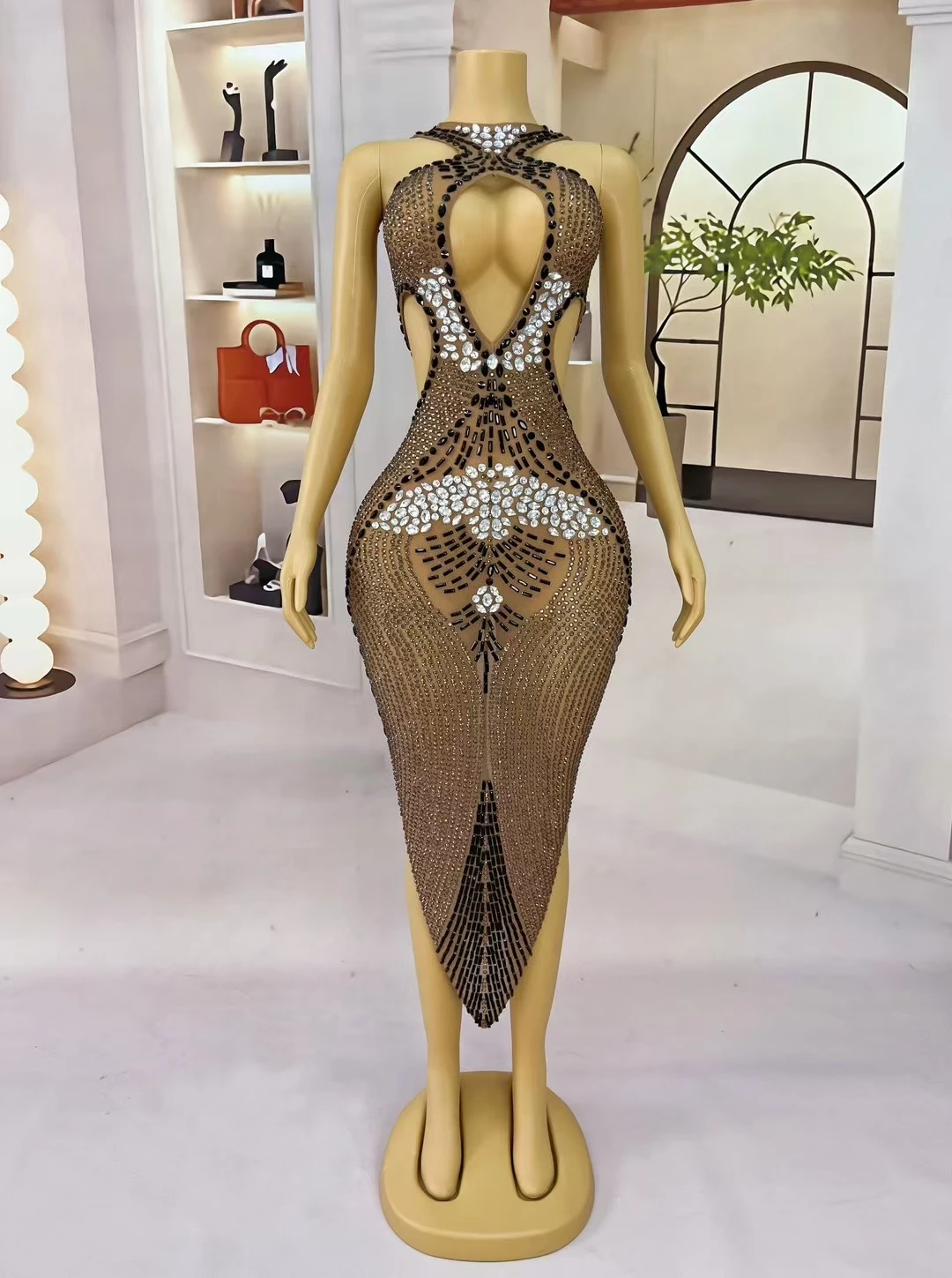 ハイエンドキラキラクリスタルシアーブラウンメッシュ非対称ドレス女性のセクシーなハイサイドスリットミニドレスナイトクラブパーティードレス Zungui