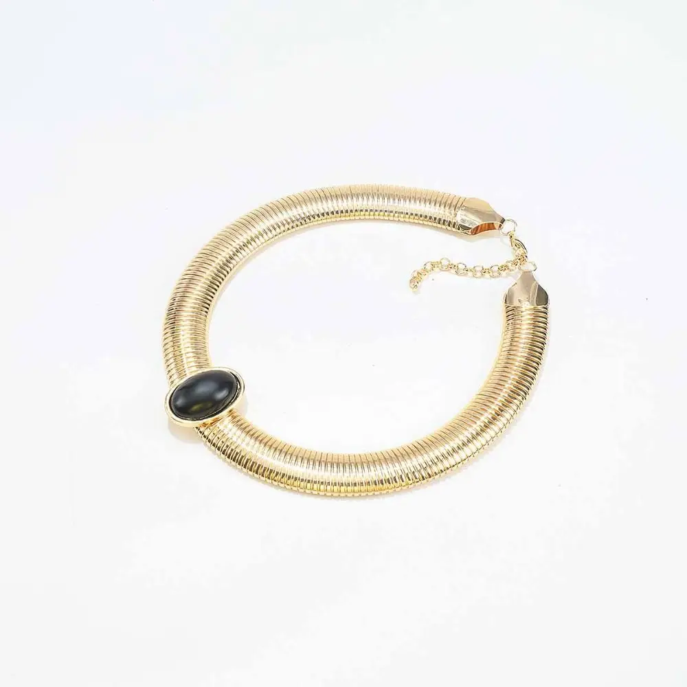 

Metal Chain Chunky Choker Necklace Gold Silver Color Chunky Chain Necklace Retro Red Stone Exaggerated Collarbone Chain Girls