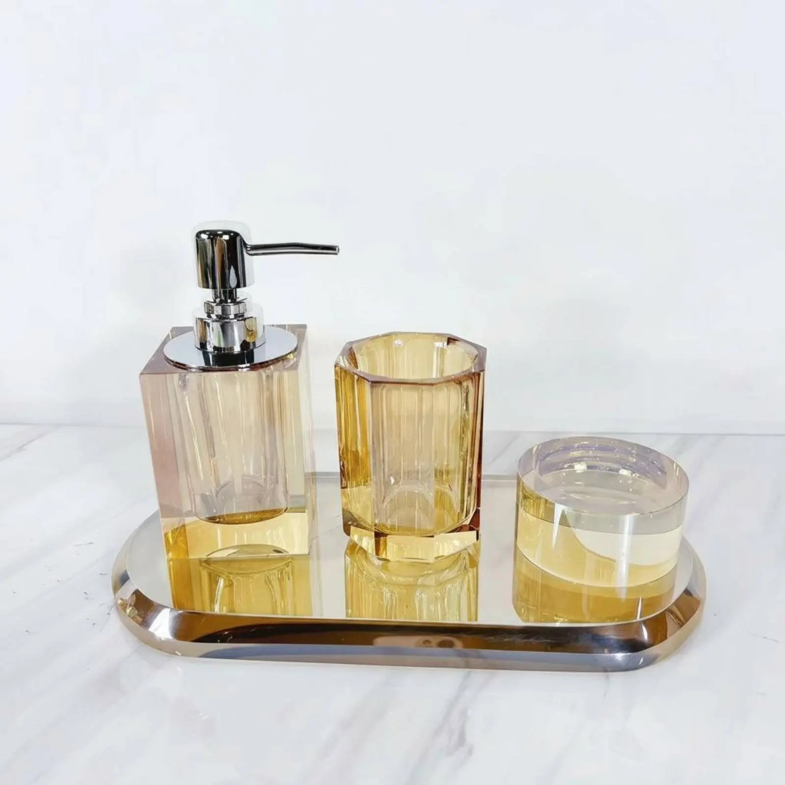 

Crystal Glass Bathroom Set Decorative Glass Bathroom Set Easy to Clean Electroplated Finish for Hotel Room