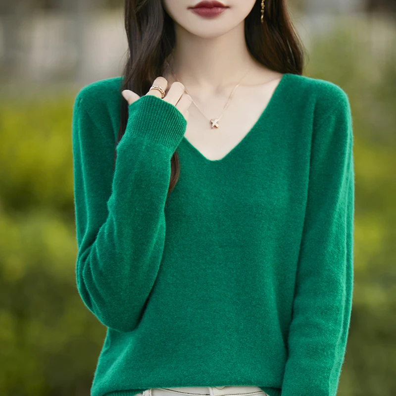 

2025 Autumn/Winter 100% Pure Wool First Line Ready to Wear V-neck Women's Sweater Loose 12 Colors Versatile Warm Basic Top
