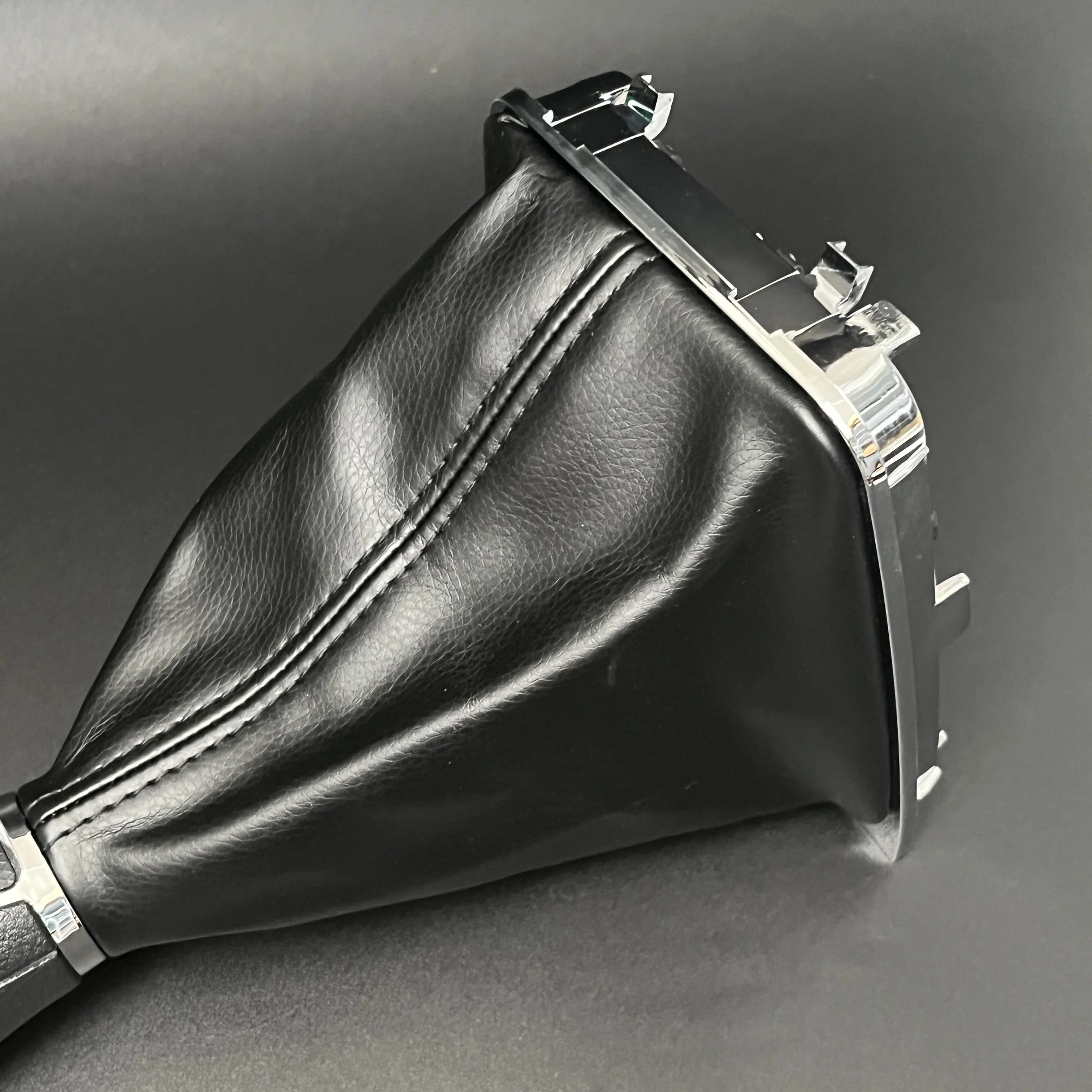 Auto 5/6-Gang-Schaltknauf mit Lederbezug für manuelle Schaltung VW Golf 7 MK7 GTI GTD 2013 2014 2015 2016 2017 2018 – Detail 5