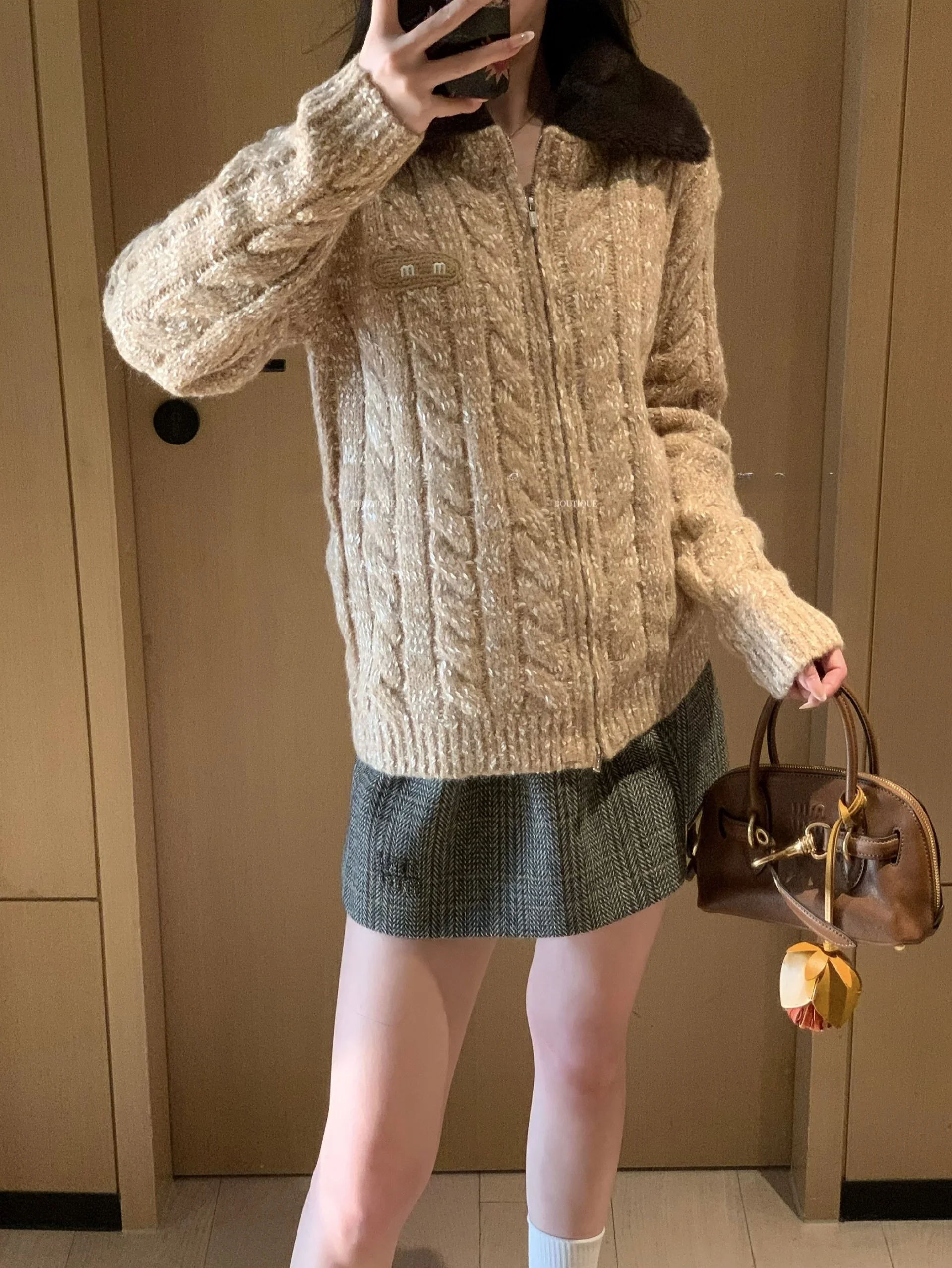 

Модный вязаный кардиган из шерстяной смеси с отстегивающимся меховым воротником, 3D-узором в виде цветов и прямым кроем для женщин