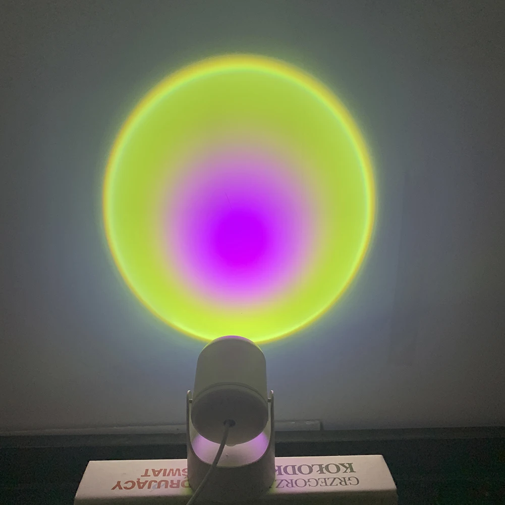 USB Rainbow Sunset Red Projector LED Night Light Sun Protection Desk Lamp For Bedroom Bar Coffee Shop Wall Decoration Lighting