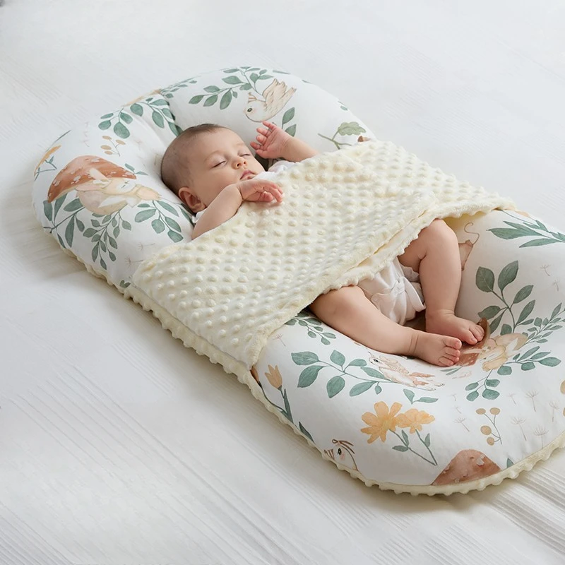 

Baby Cozy Bed in Bed, Baby Soothing Bionic Bed, Gentle Touch Cozy Pillow, Newborn Baby Anti-frightening Jumping Crib Comfortable