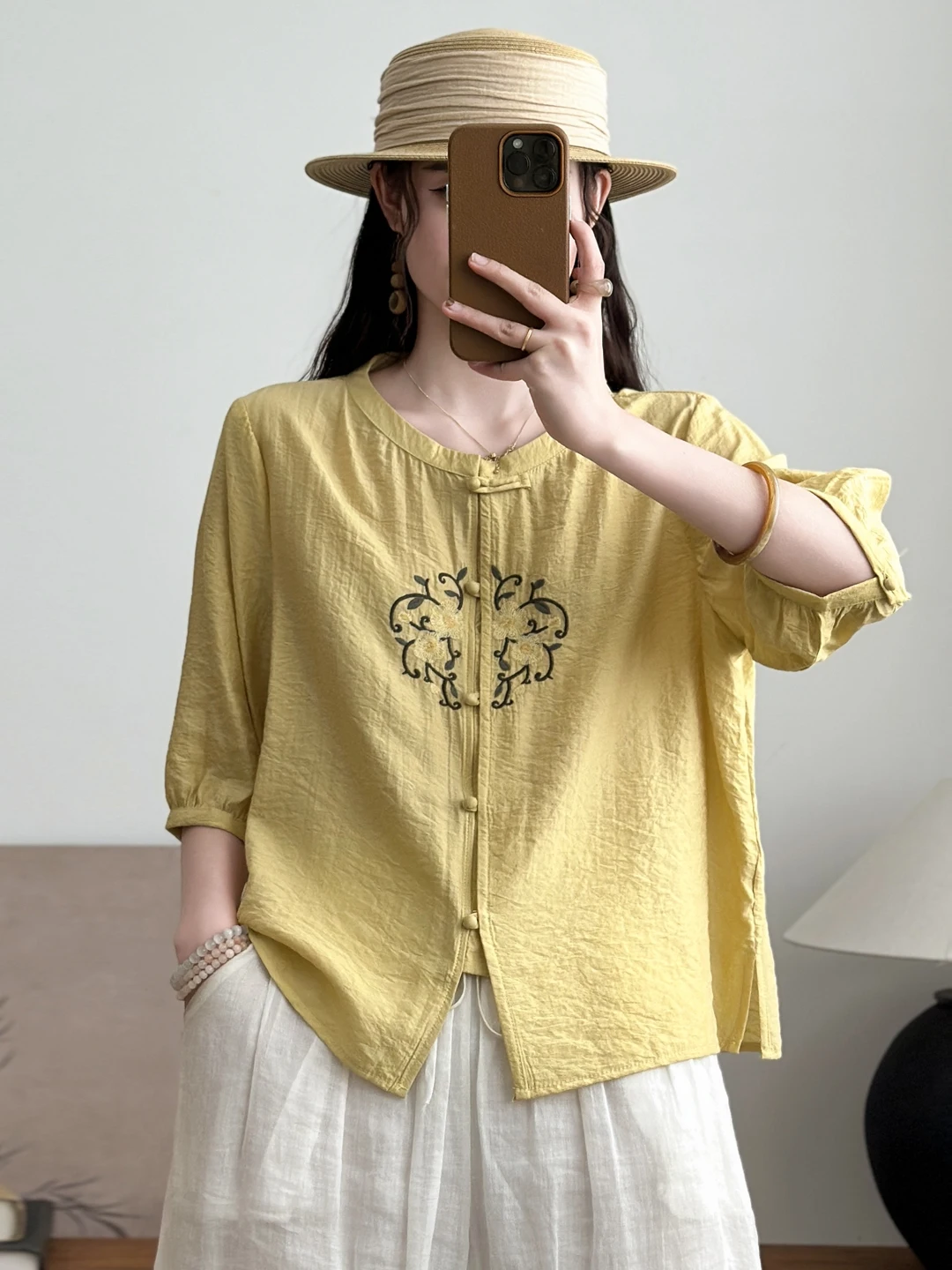 

Elegant Loose Artistic Embroidered Stand Collar Chinese Style Shirt for Women Casual Summer Fashion Qipao Collar Cotton Shirt