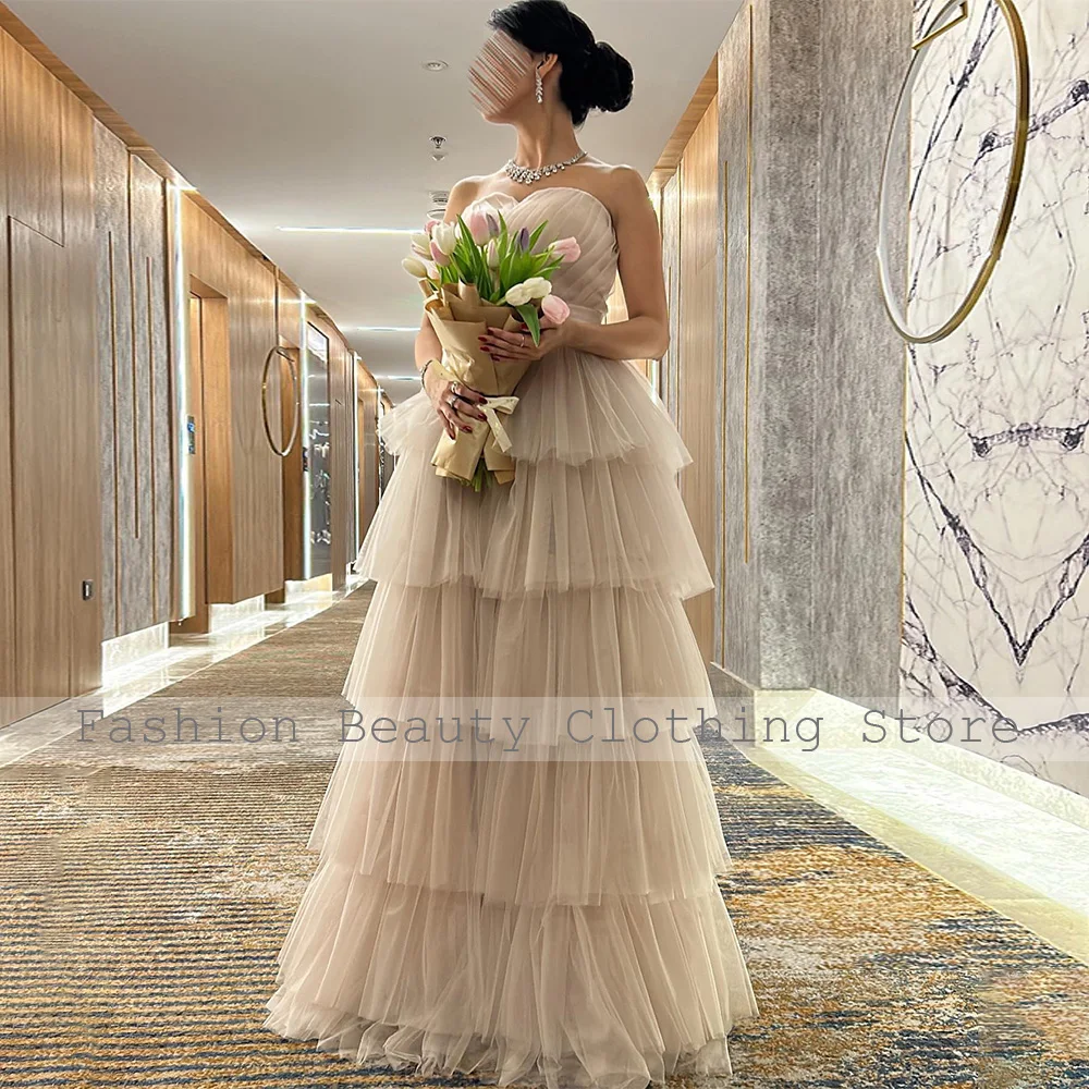 Champagne Afstudeerjurken Met Tule Gelaagde Liefje Een Lijn Elegante Homecoming-Jurken Voor Dames 2024 Formele Feestjurk Met Riem