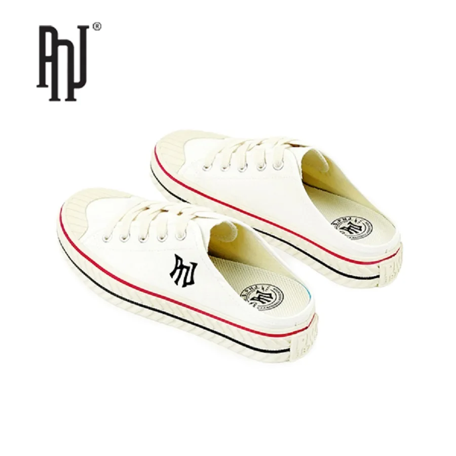 A pair of PNJ women's casual outdoor canvas shoes half support shoes four seasons casual board shoes school style cloth shoes