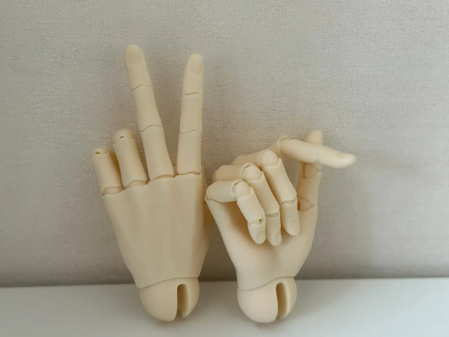 

BJD doll 1/4 1/3 jointed fingers hand boy girl palm optional flexible pose high-grade resin