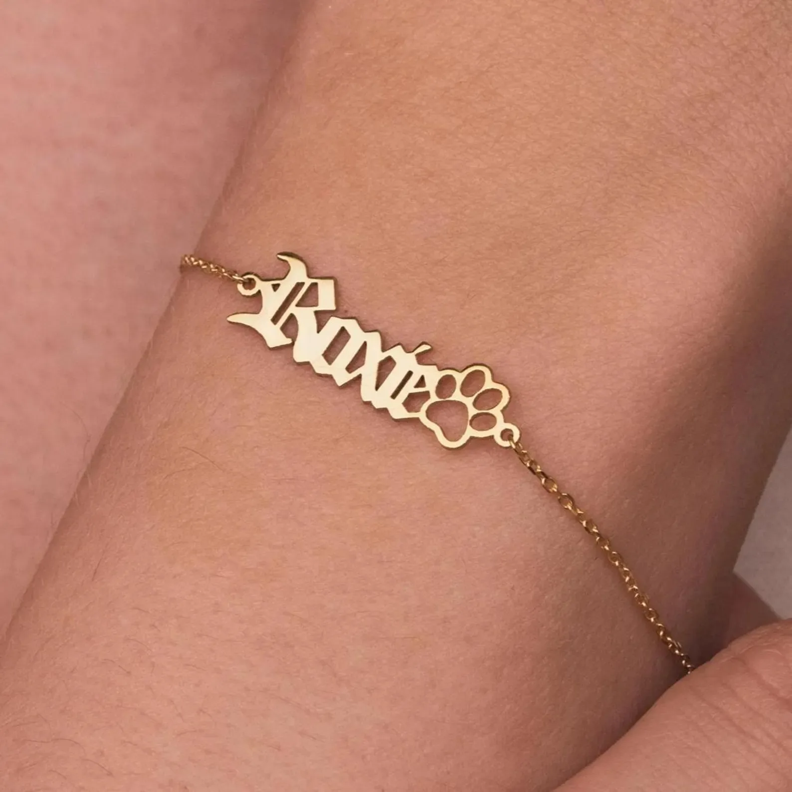 Customizable Name Bracelet Custom Nameplated Paw Bracelets For Women Men Personalized Letter Bangle Stainless Steel Jewelry
