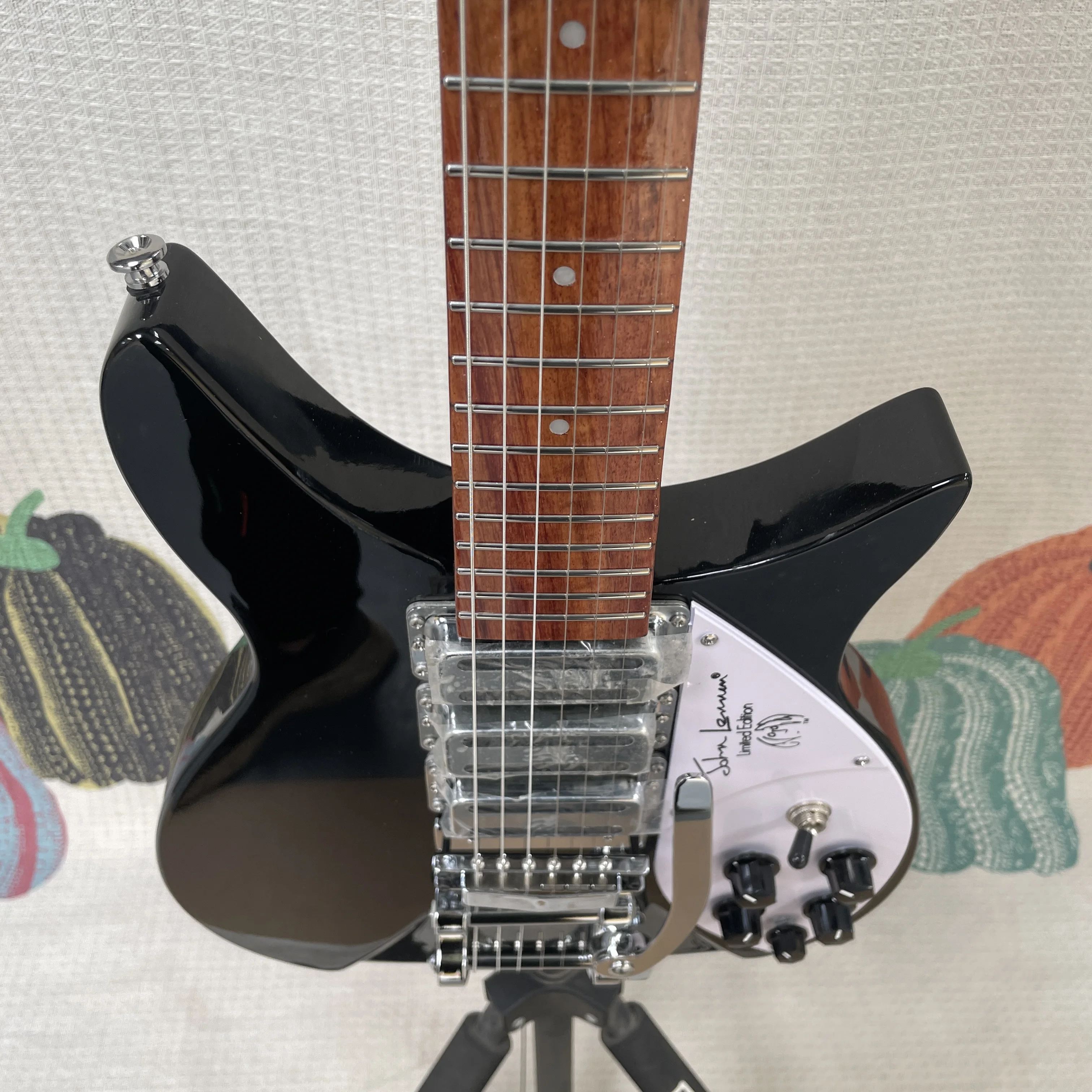 6 telli siyah elektro gitar, b - Electric Guitar Beginner incelemesi ve fiyatı