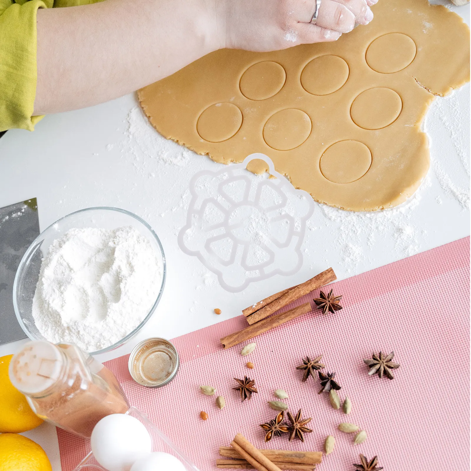 3Pcs Ferris Wheel Cookie Cutter Set Plastic Biscuit Mold for Decorating Chocolate Cake Fondant Pudding Mousse Bread Pizza