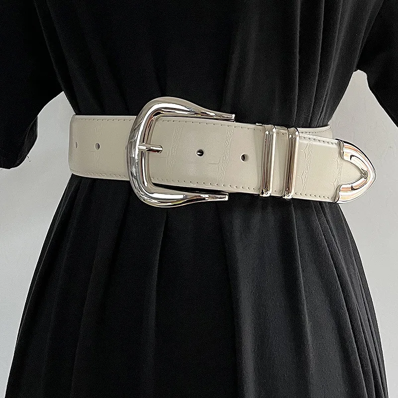 Women's New Arrival Silver Pin-Buckle Reversible Two-Layer Cowhide Belt for Autumn & Winter Fashionable Waist Accessory
