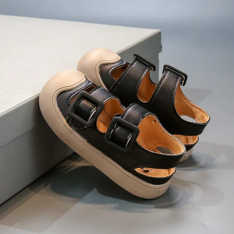 

Kids Sandals Toes Capped Anti-kicked Children Beach Shoes Retro Soft Sole 2025 Summer New Boys Girls Casual Shoes Trendy Comfort