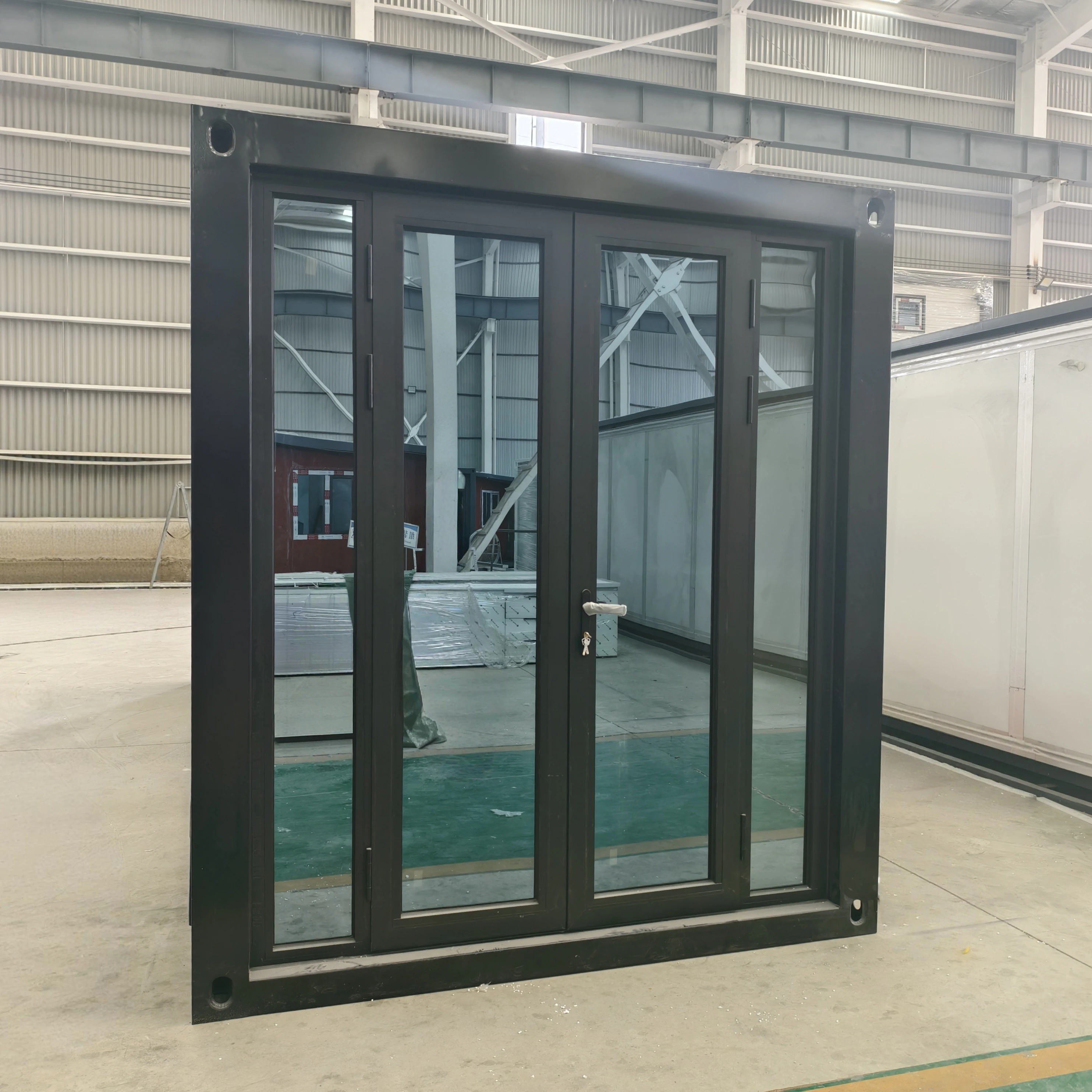 20ft Movable Luxury Prefab Container House 2 Bedroom Foldable Expandable Waterproof Sandwich Panel for Sale
