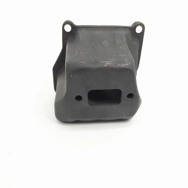 Pezzi di ricambio per marmitta a tre fori per motosega 45cc 52cc 58cc per marmitta per motosega 4500 5200 5800