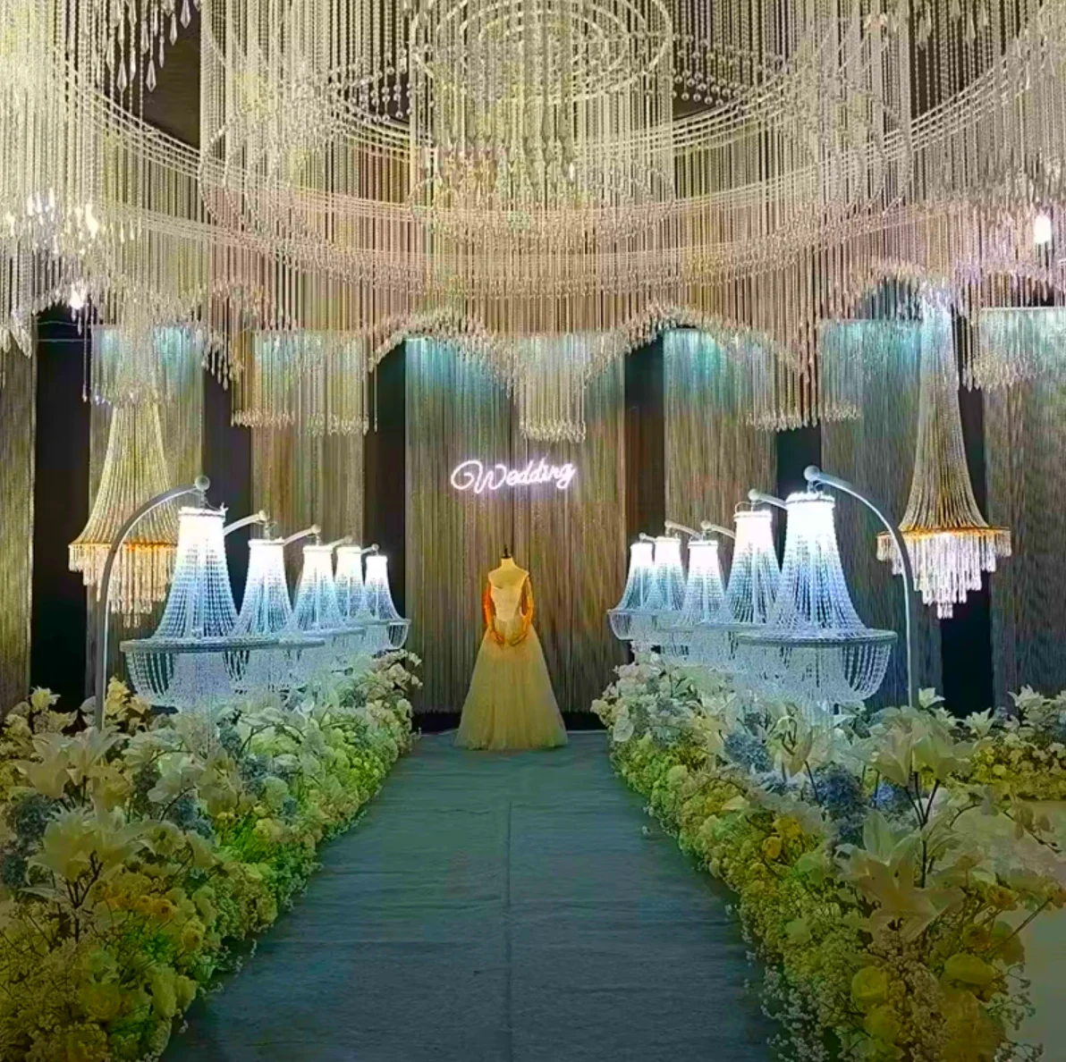 

2pcs)2.4M Luxury Wedding Props Event Decor backdrop hangging Crystal Chandelier Adjustable Hanger Skyhook Coupler