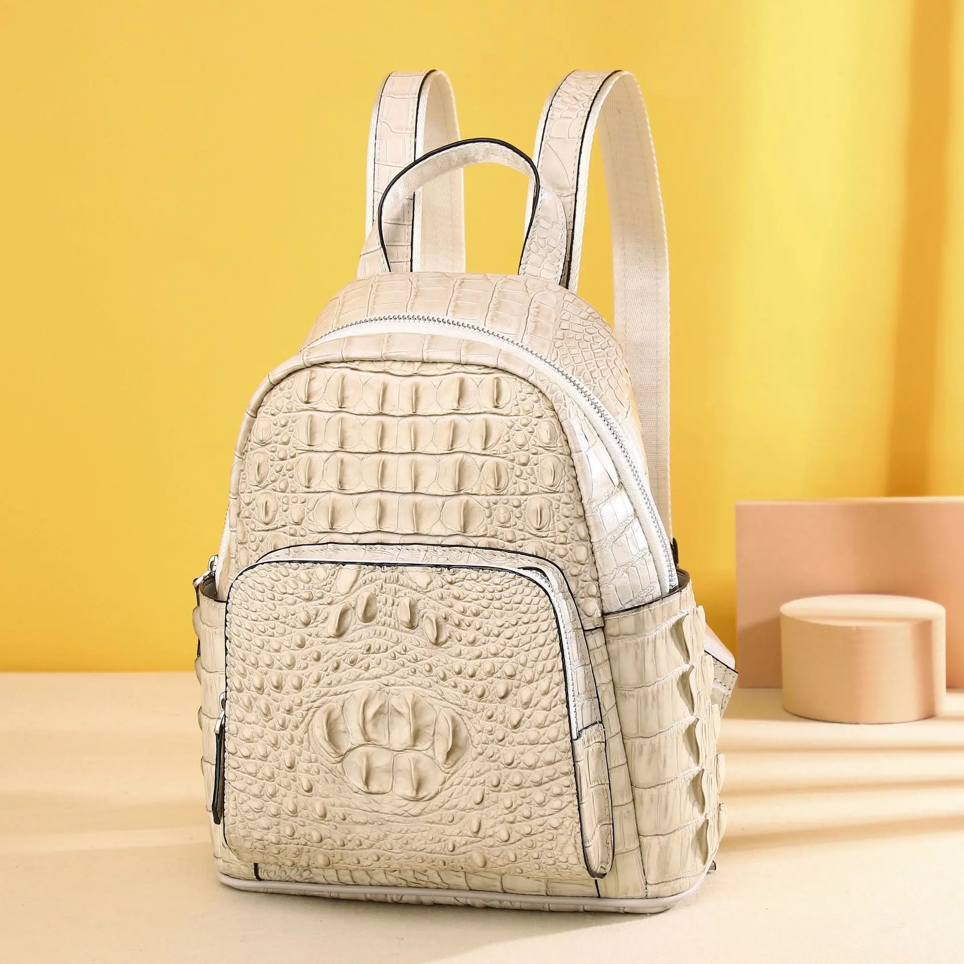 fashion luxurious Crocodile lines Pattern Outdoor Fashion Girls Backpack Large Capacity Women's Bag genuine leather Backpack