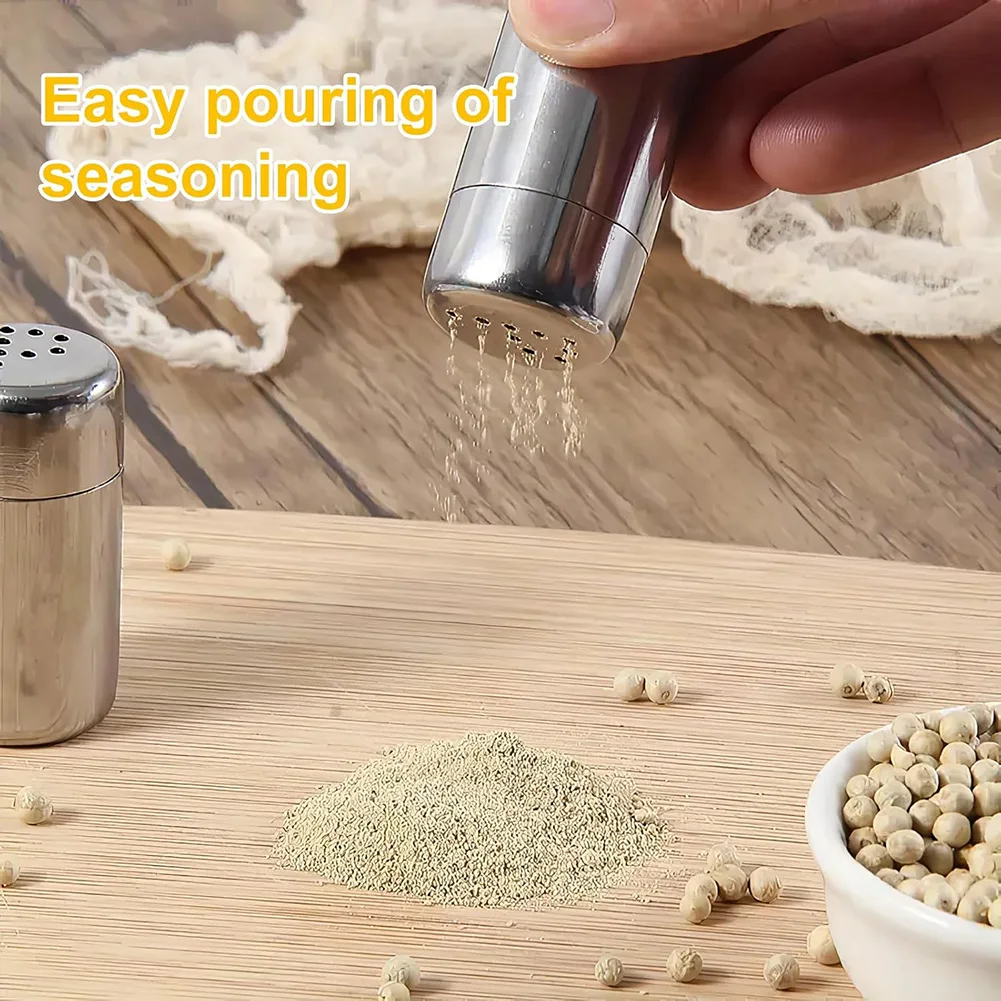 Portable Seasoning Bottles Salt Pepper Shakers Compact Size Lightweight Design Seasoning Dispenser 2.5*2.5*4.8cm