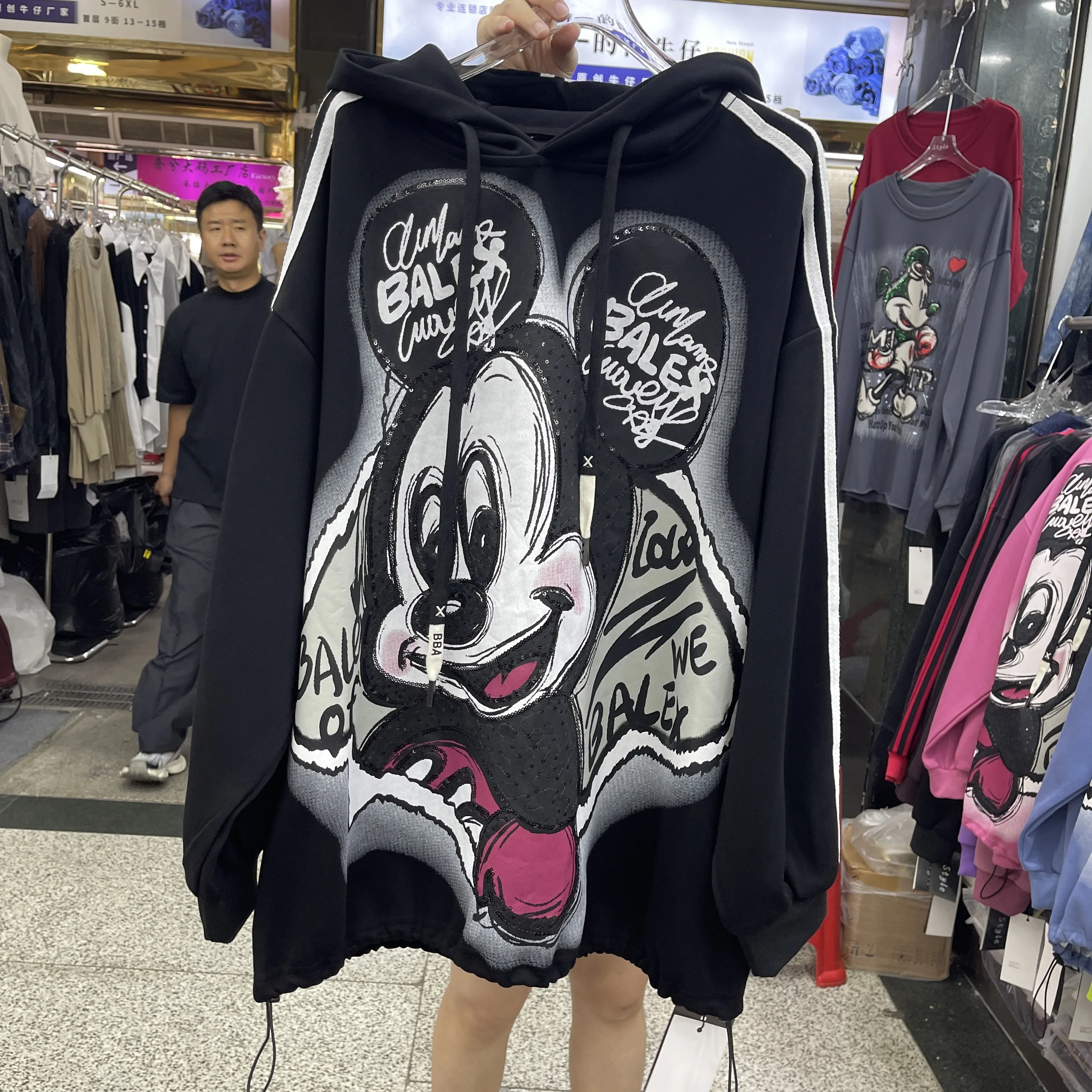 European Style Trendy Heavy Craft Cartoon Print Hoodie with Sequin Embroidery Design Loose Casual Versatile Top Anime Hoodie