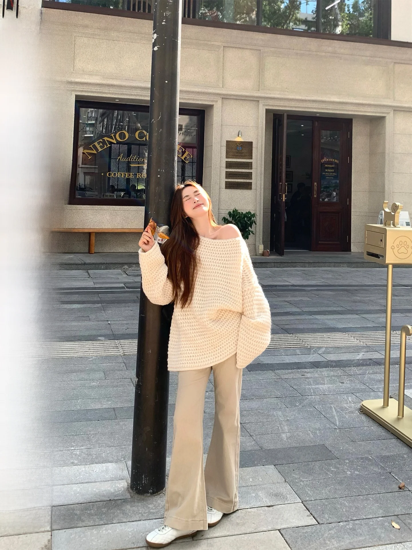 

Женский вязаный шерстяной свитер с эффектом похудения, повседневный, свободный крой, теплый, удобный, в стиле «ленивый шик», с дизайнерским подходом