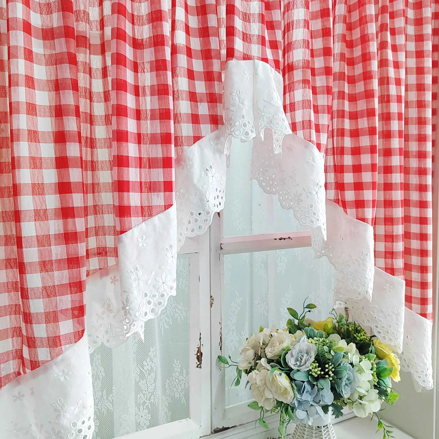 American Country Red Plaid Christmas Decoration Triangle Short Curtain for Kitchen Doorway Drape Small Window Curtains