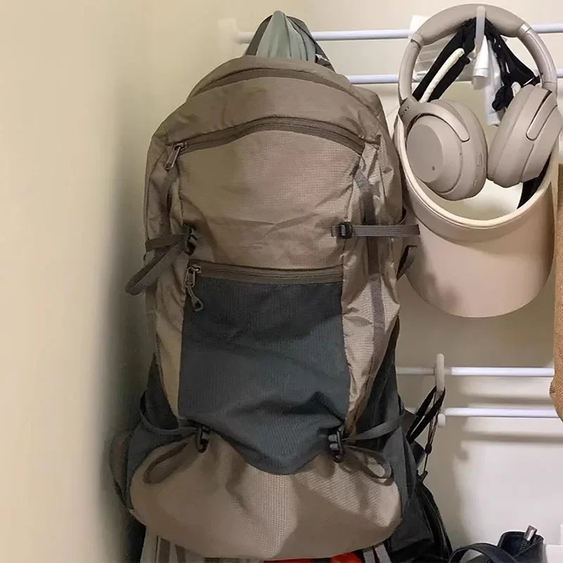 حقيبة السفر المشي لمسافات طويلة على ظهره حقيبة الظهر المحمولة متعددة الوظائف تسلق على ظهره حقيبة السفر Daypack للتجول في الهواء الطلق