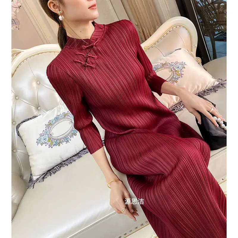 Retro Chinese style improved version pleated cheongsam skirt, red medium long style New Year dress, high-end  women's clothing - Image 6