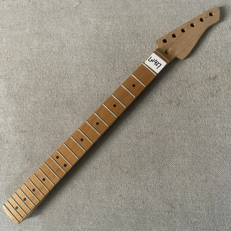 

LN427 Unbranded ST Electric Guitar Neck DIY Parts 22 Frets, Right-Handed, Roasted Maple, 648mm Scale Length, Suitable for Music