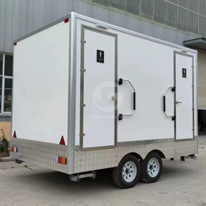 Fornecimento direto da fábrica chinesa Trailer de vaso sanitário móvel portátil para festas ao ar livre Design moderno Trailer de vaso sanitário móvel VIP