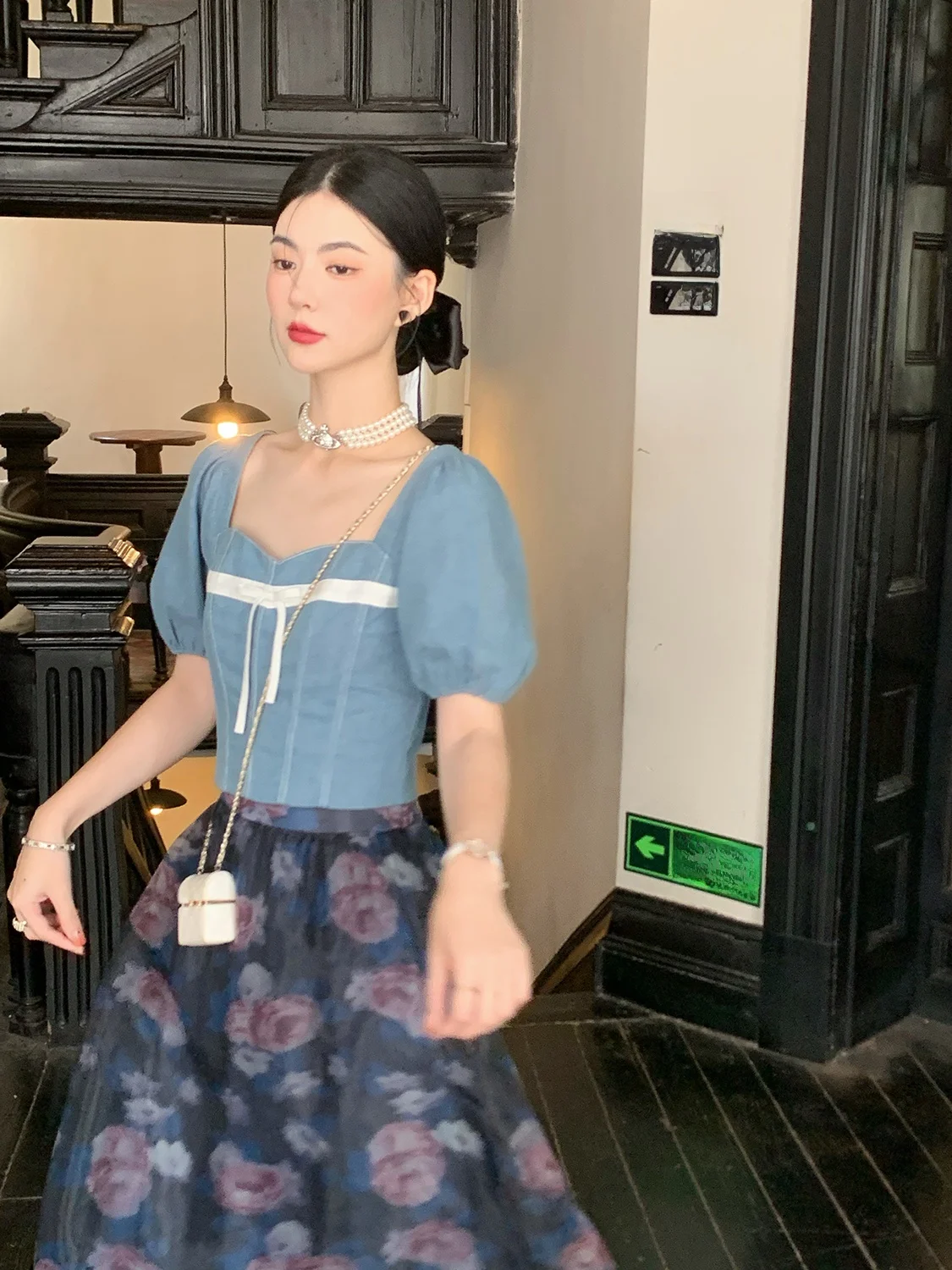 

Летний элегантный женский костюм с квадратным вырезом и цветочным принтом Sweet Sle, модный комплект Aunt Deer Uncle Zhuo