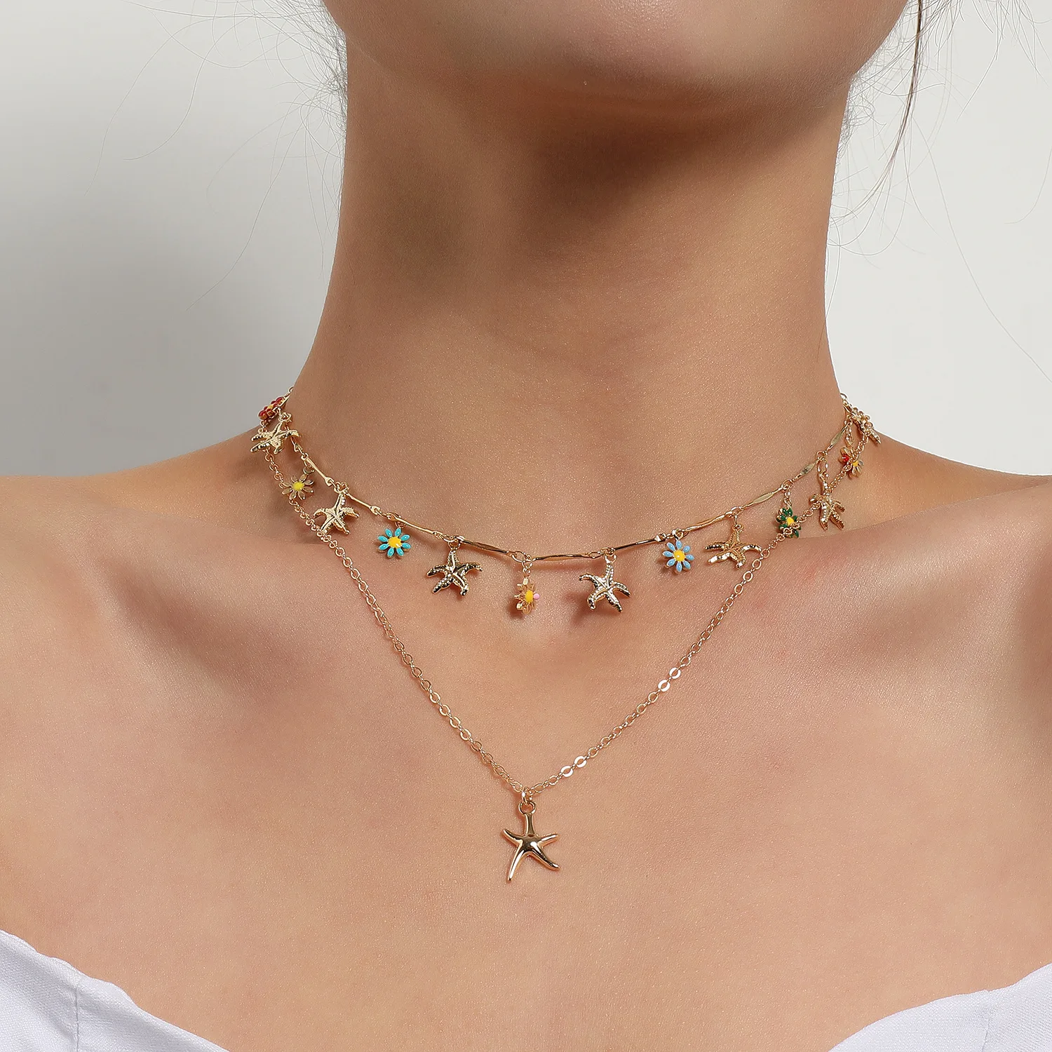 Alloy Starfish Pendant Necklace for Women Hawaiian Style Enamel Flower Charm Collarbone Chain Standard Length Gold