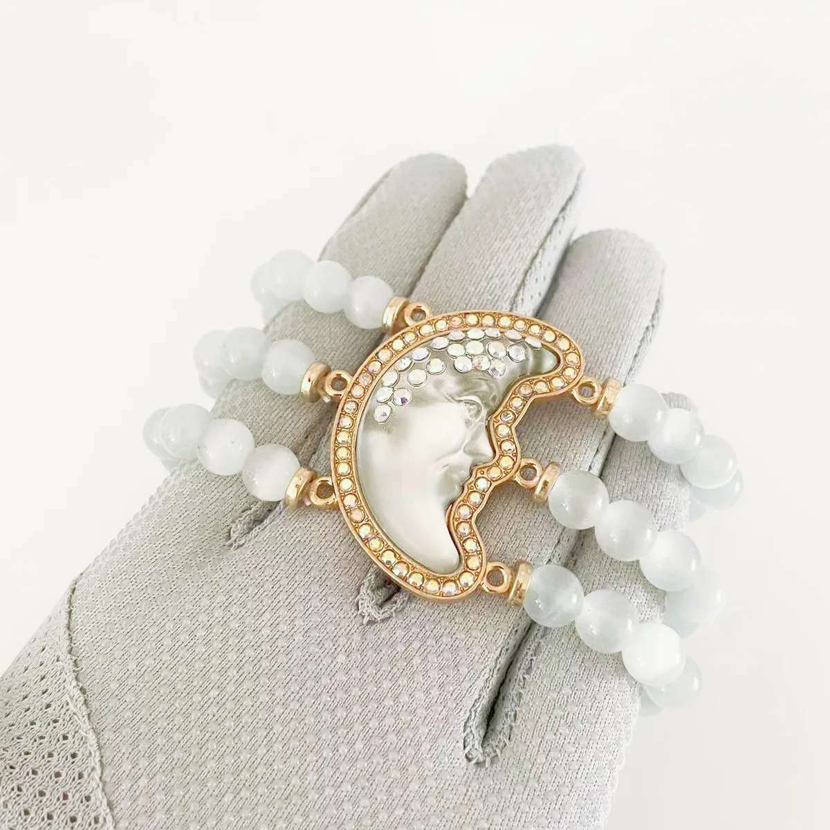 MITTO FASHION JEWELRIES AND HIGH-END ACCESSORIES RHINESTONES PAVED MYSTIC MOON FACE CAT EYE BEADS WOMEN STRETCH BRACELET