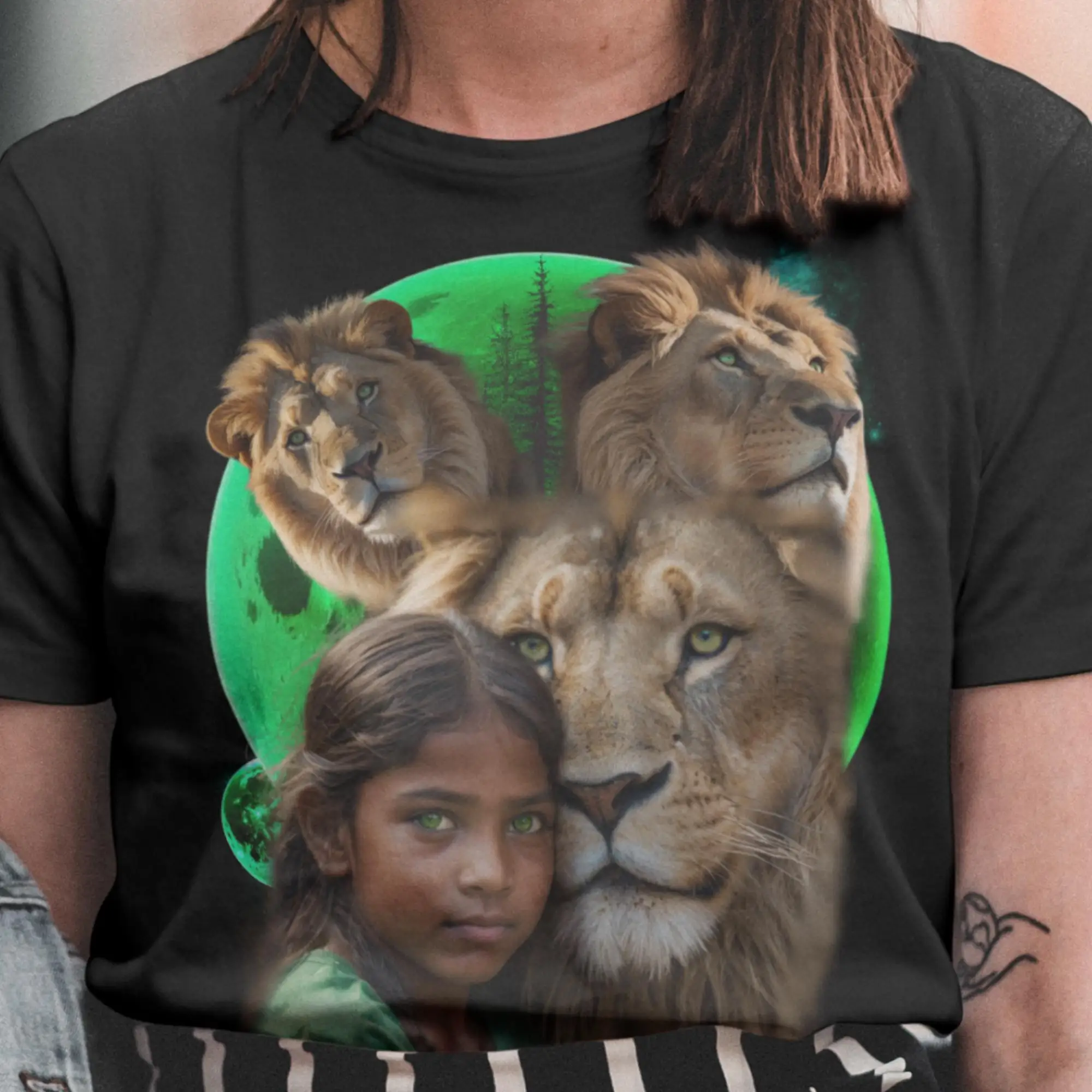 

Retro Lion Graphic Tee: Celestial Boho Hip Hop Shirt Summer Men's and Women's Loose and Breathable T-shirt