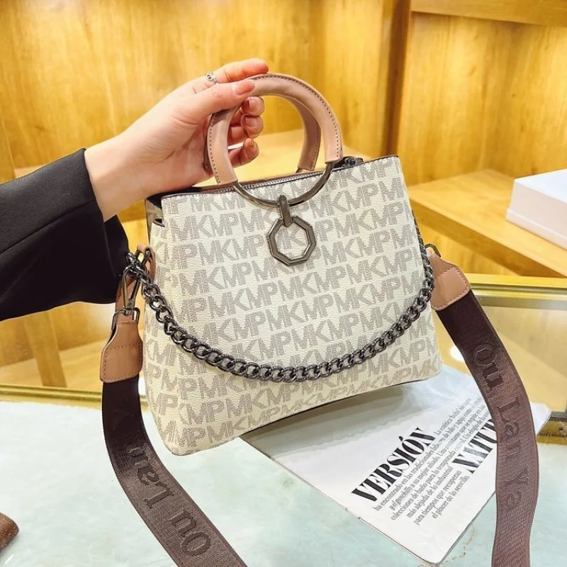 

Artist Inspired Painterly Print Handbag For Women Unique Shoulder Bag Abstract Design For Expressive Fashion Lovers
