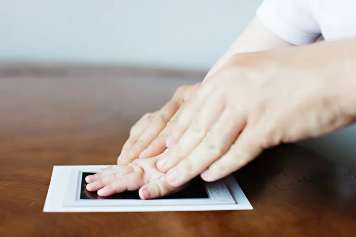 Kit d'Empreintes Digitales et Digitales Non Toxiques pour Bébé, Tampon Encreur, Souvenirs pour Nouveau-Né, Mini Boîte, Cadeaux